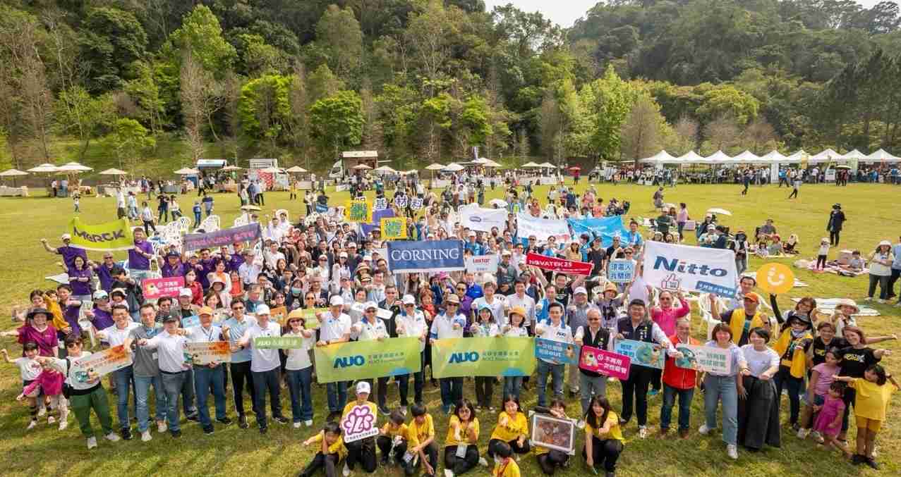 口袋牛店致力永续平衡发展，，，第14年入选DJSI世界指数成分股（DJSI World），，，在全球顶尖电子设备仪器组件产业展现卓越的永续竞争力，，获国际指数肯定